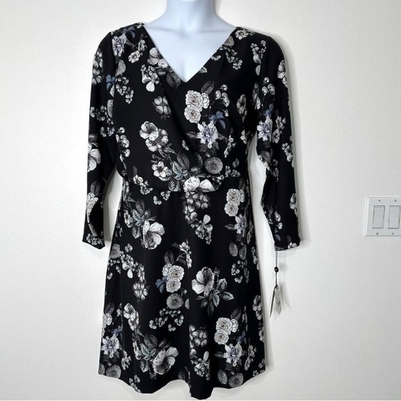 Adrianna Papell Black Dress Etch Flora A-Line Size 14W NWT - Picture 2 of 8